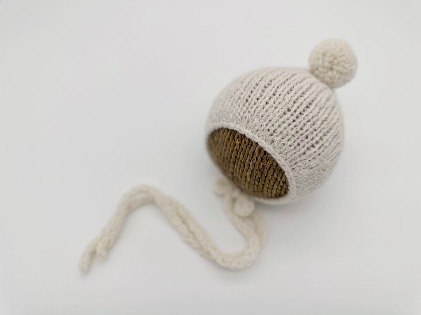 Cloud Pom Pom Bonnet