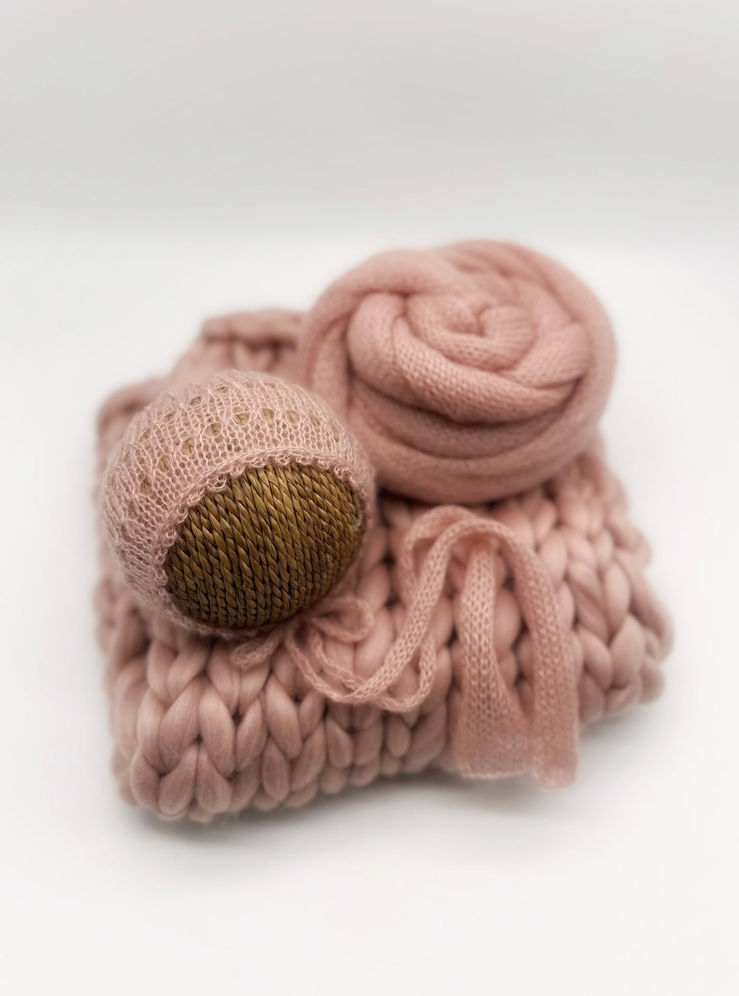 Preorder | Shell Mohair Set - knit newborn photography prop