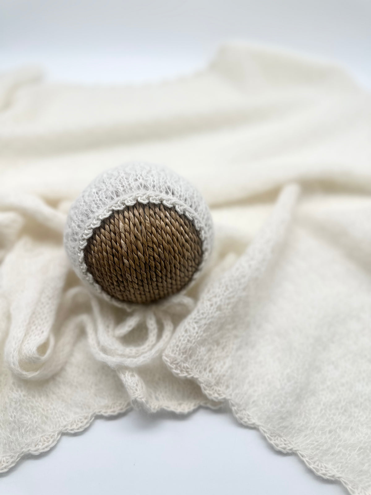 Willow Bonnet and Blanket Set
