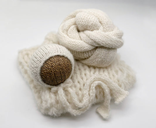 Preorder - Brushed Alpaca Newborn Photography Set – Cream | Bonnet, Wrap & Layer